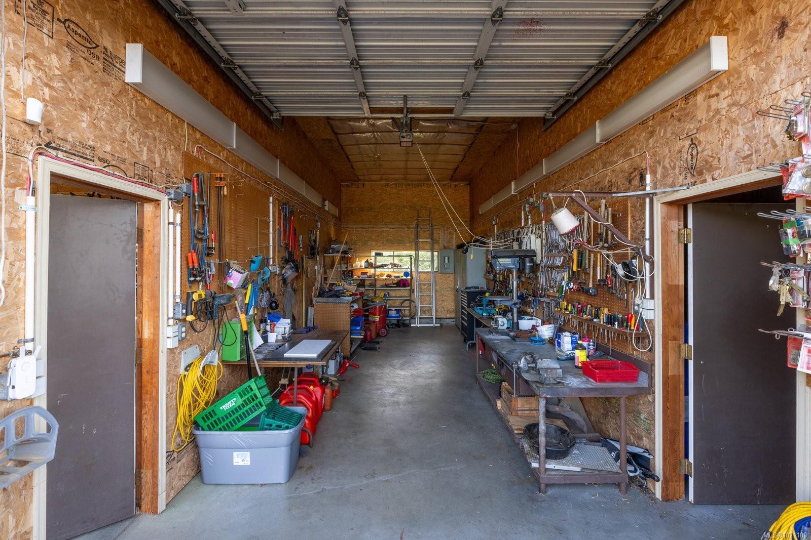 9775 West Saanich Rd, North Saanich, BC