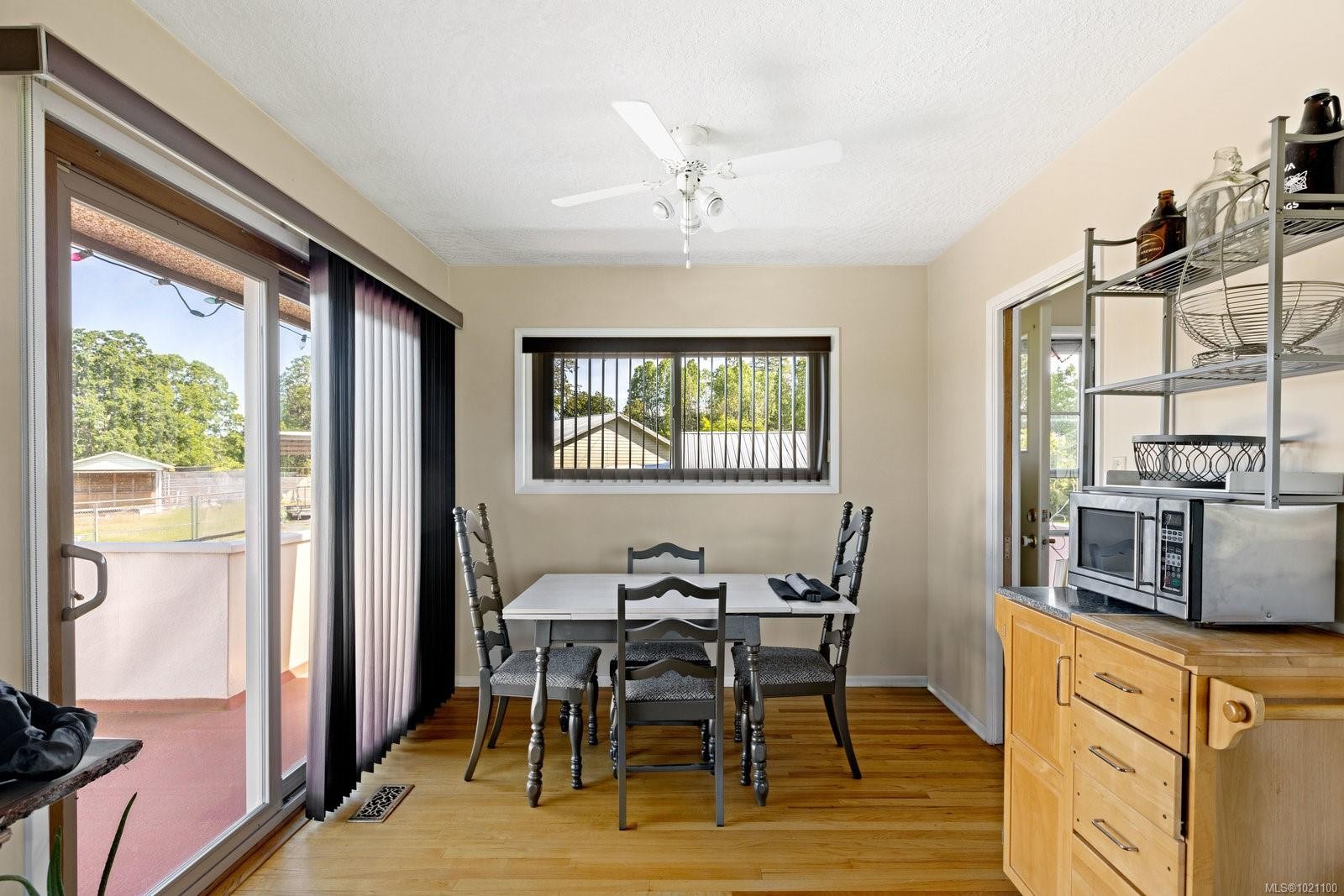 9775 West Saanich Rd, North Saanich, BC