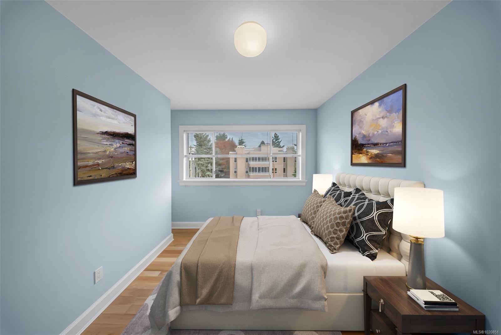 405-420 Linden Ave, Victoria, BC - Indoor Photo Showing Bedroom