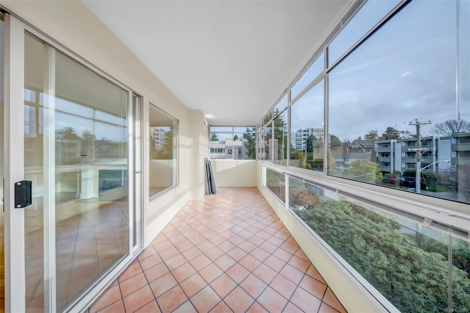 405-420 Linden Ave, Victoria, BC - Photo Showing Other Room