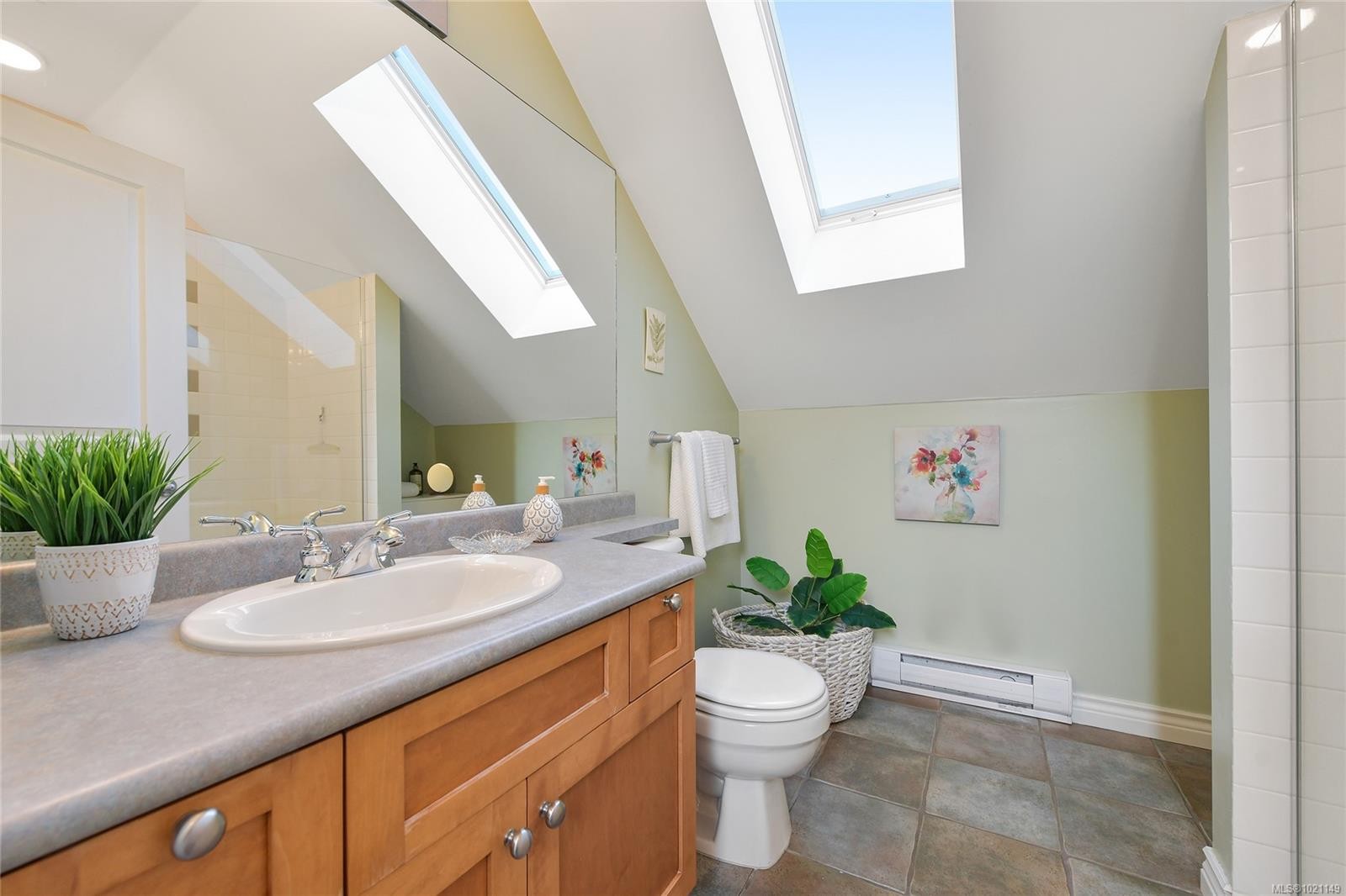 1-1515 Camosun St, Victoria, BC