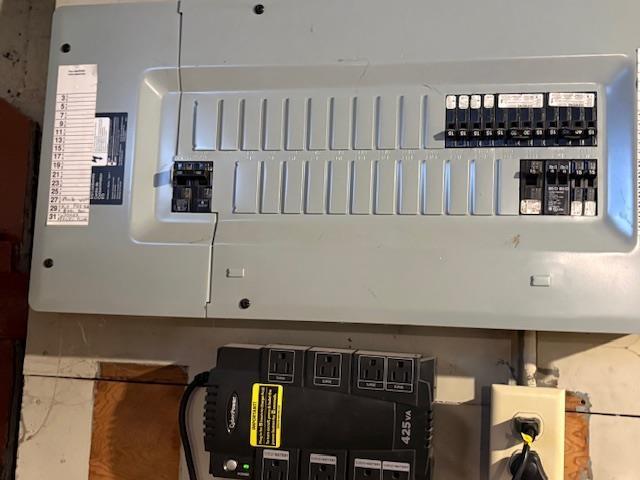 185 Frederica Street E, Thunder Bay, ON - Indoor Photo Showing Other Room