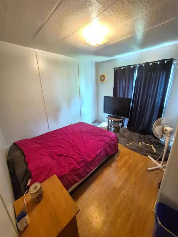 33 South Railway Street, Strathclair, MB - Indoor Photo Showing Bedroom