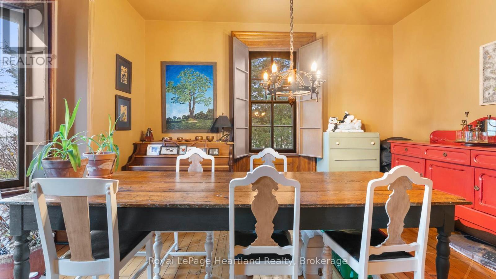 38 Albert Street, Ashfield-Colborne-Wawanosh (Ashfield), ON - Indoor Photo Showing Dining Room