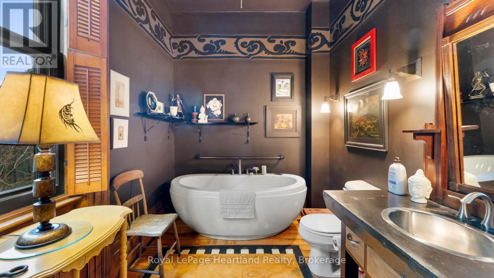 38 Albert Street, Ashfield-Colborne-Wawanosh (Ashfield), ON - Indoor Photo Showing Bathroom