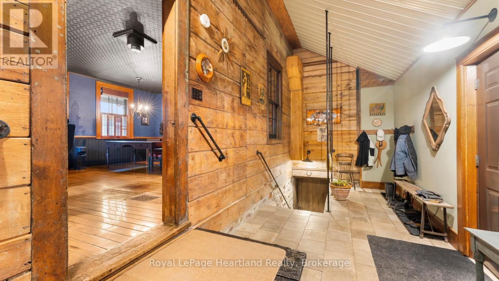 38 Albert Street, Ashfield-Colborne-Wawanosh (Ashfield), ON - Indoor Photo Showing Other Room