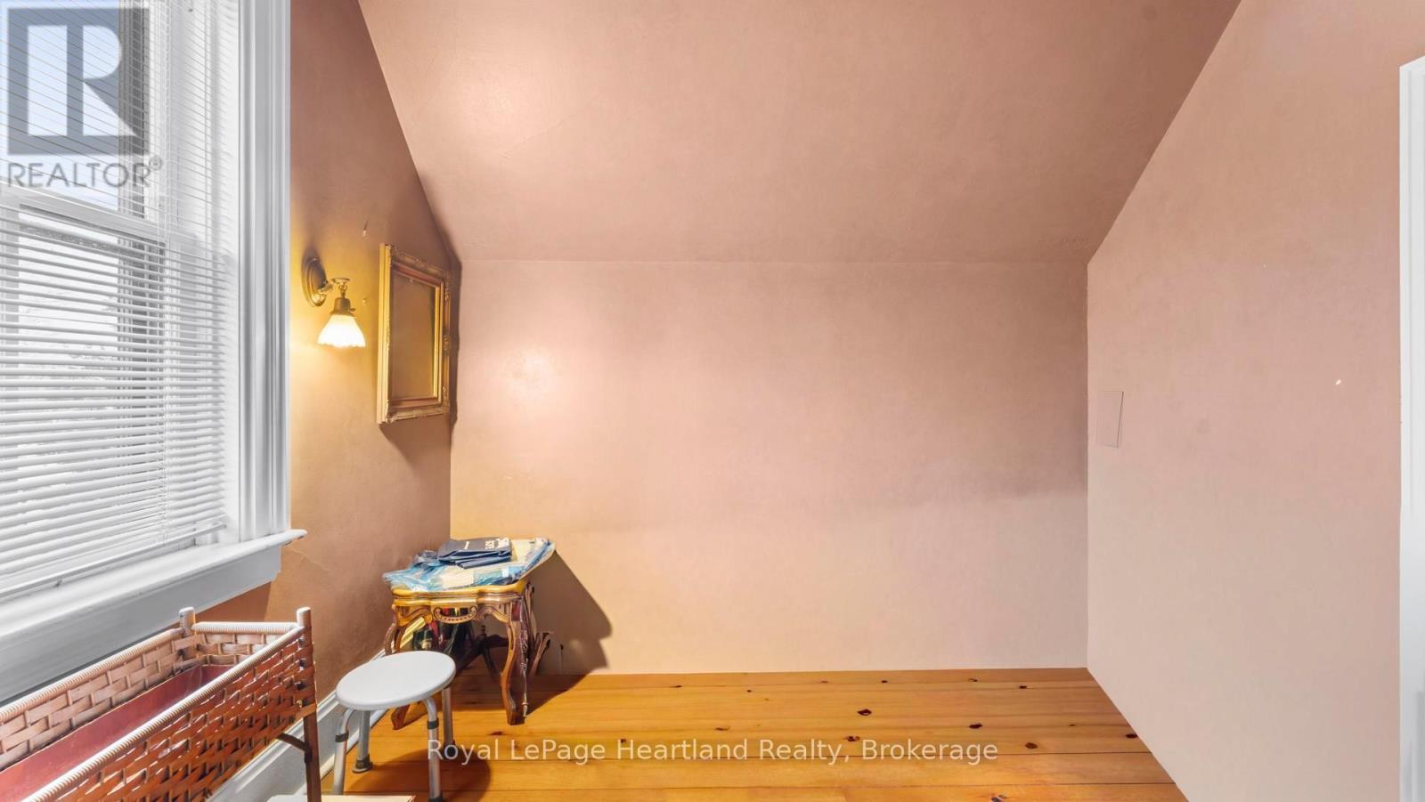 38 Albert Street, Ashfield-Colborne-Wawanosh (Ashfield), ON - Indoor Photo Showing Other Room