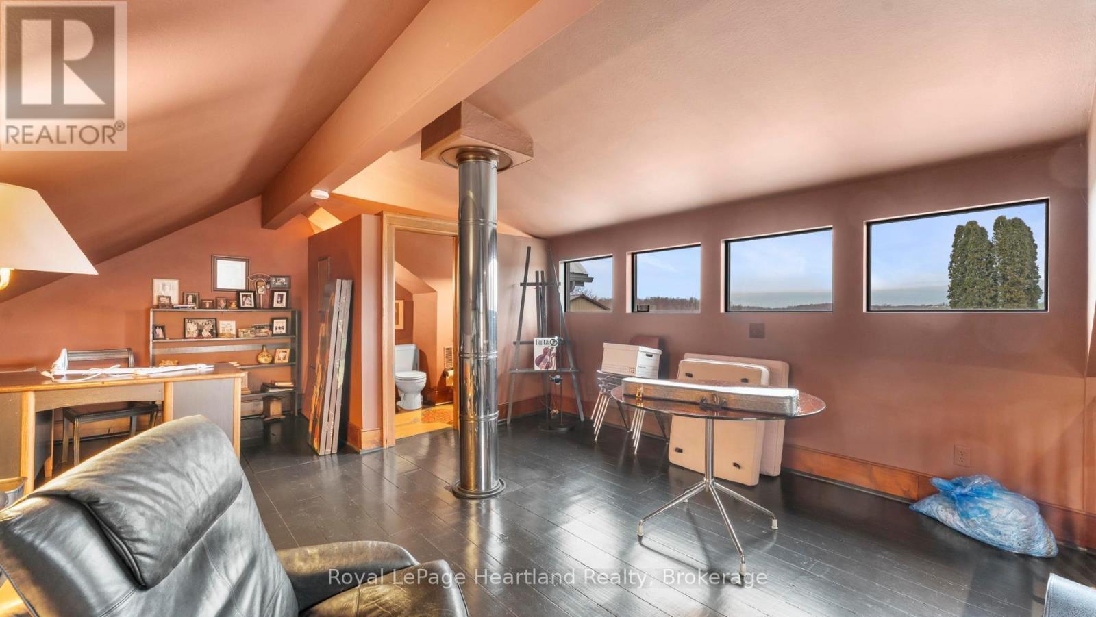 38 Albert Street, Ashfield-Colborne-Wawanosh (Ashfield), ON - Indoor