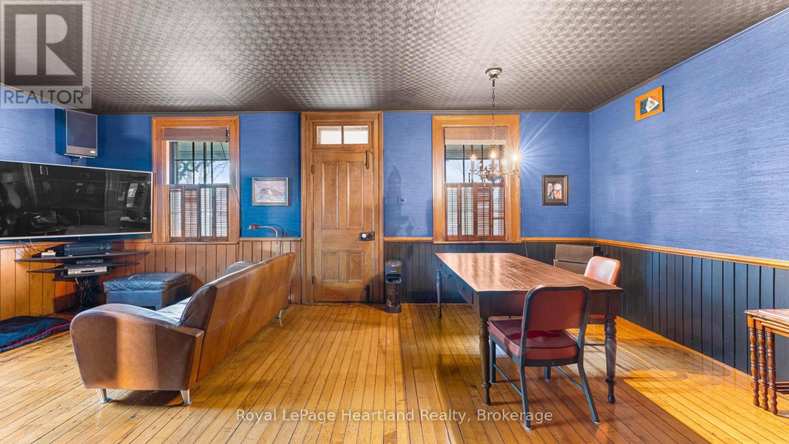 38 Albert Street, Ashfield-Colborne-Wawanosh (Ashfield), ON - Indoor