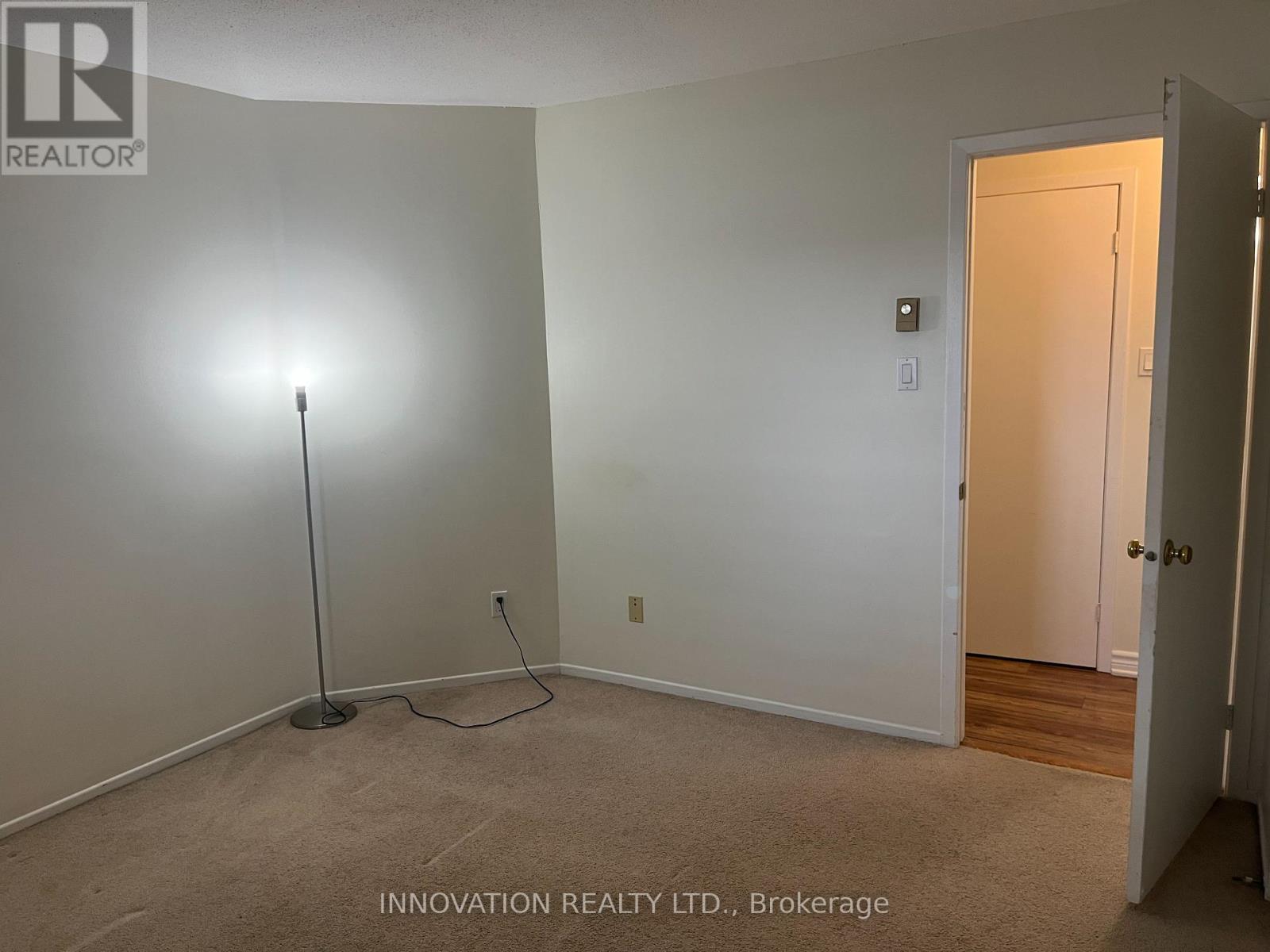 117 - 316 Lorry Greenberg Drive, Ottawa, ON - Indoor Photo Showing Other Room