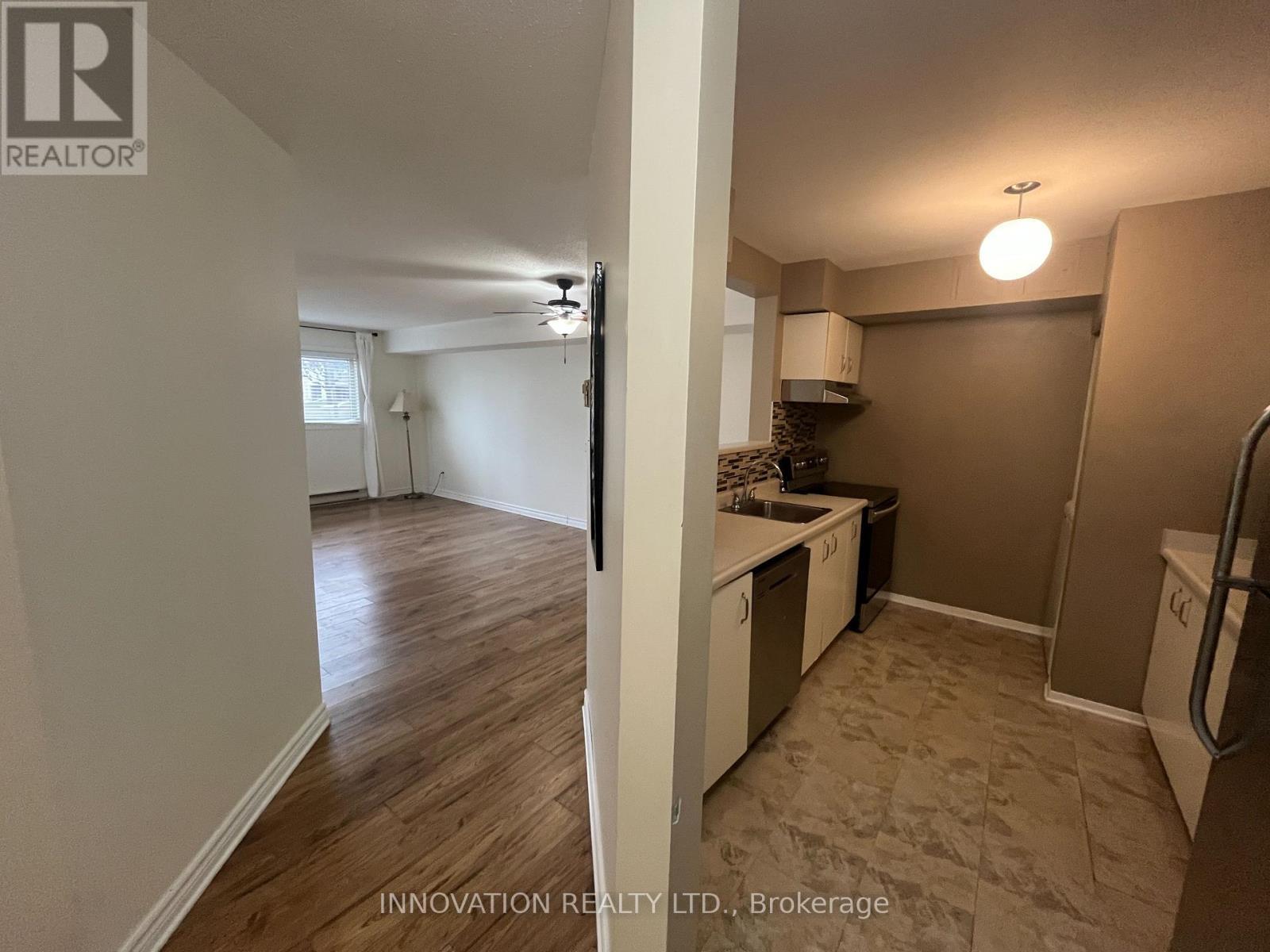 117 - 316 Lorry Greenberg Drive, Ottawa, ON - Indoor Photo Showing Kitchen