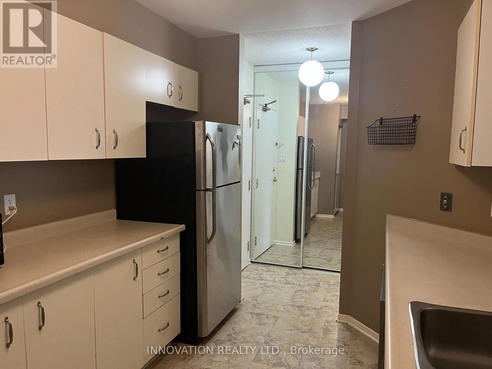 117 - 316 Lorry Greenberg Drive, Ottawa, ON - Indoor Photo Showing Kitchen
