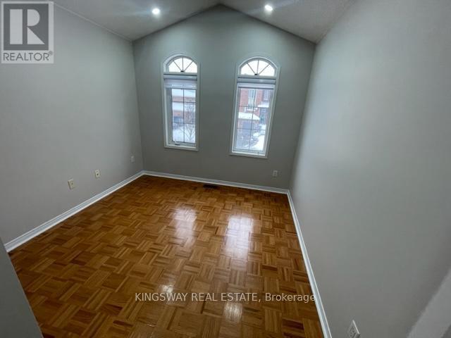 102 Lucena Crescent, Vaughan, ON - Indoor Photo Showing Other Room