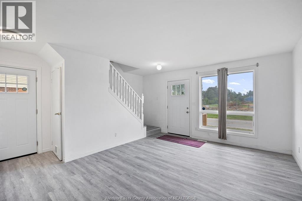 206-208 Arthur North, Harrow, ON - Indoor Photo Showing Other Room