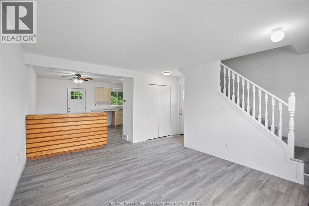 206-208 Arthur North, Harrow, ON - Indoor Photo Showing Other Room