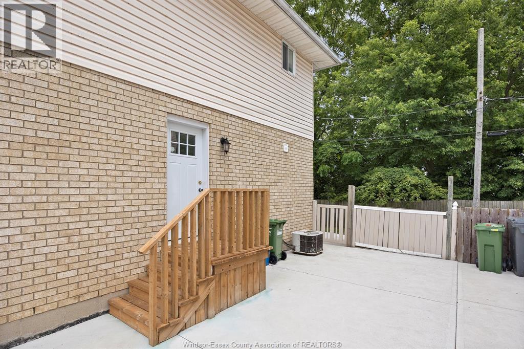 206-208 Arthur North, Harrow, ON - Outdoor With Exterior