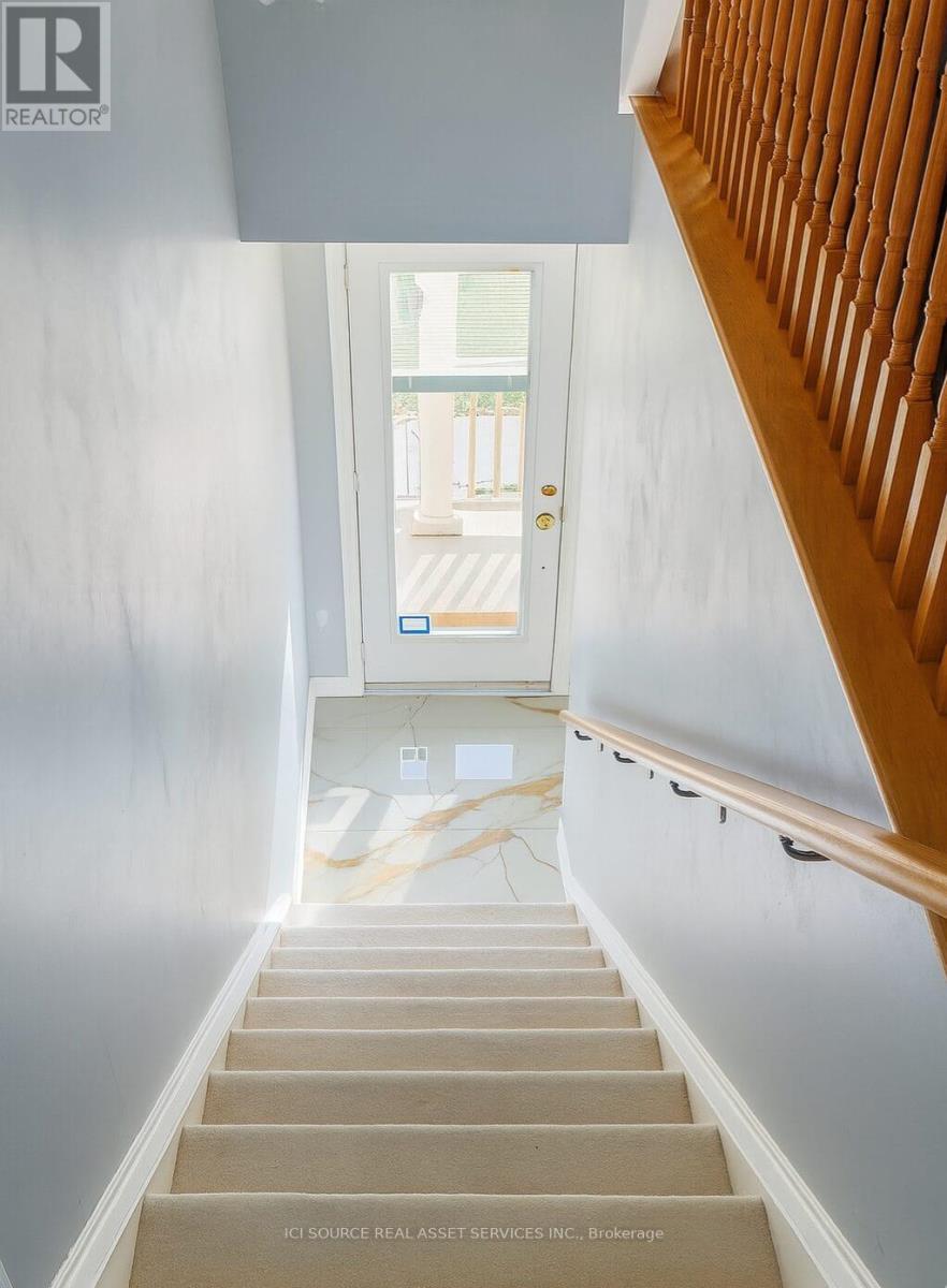 3 - 5050 Intrepid Drive, Mississauga, ON - Indoor Photo Showing Other Room