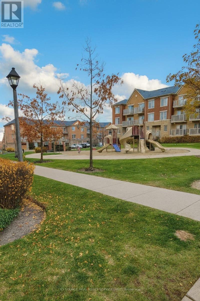 3 - 5050 Intrepid Drive, Mississauga, ON - Outdoor