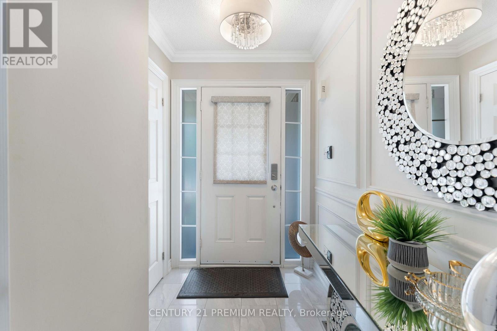 7 - 460 Woodmount Drive, Oshawa, ON - Indoor Photo Showing Other Room