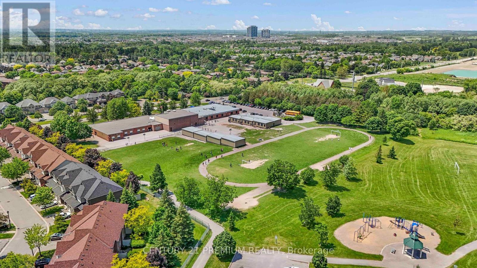 7 - 460 Woodmount Drive, Oshawa, ON - Outdoor With View