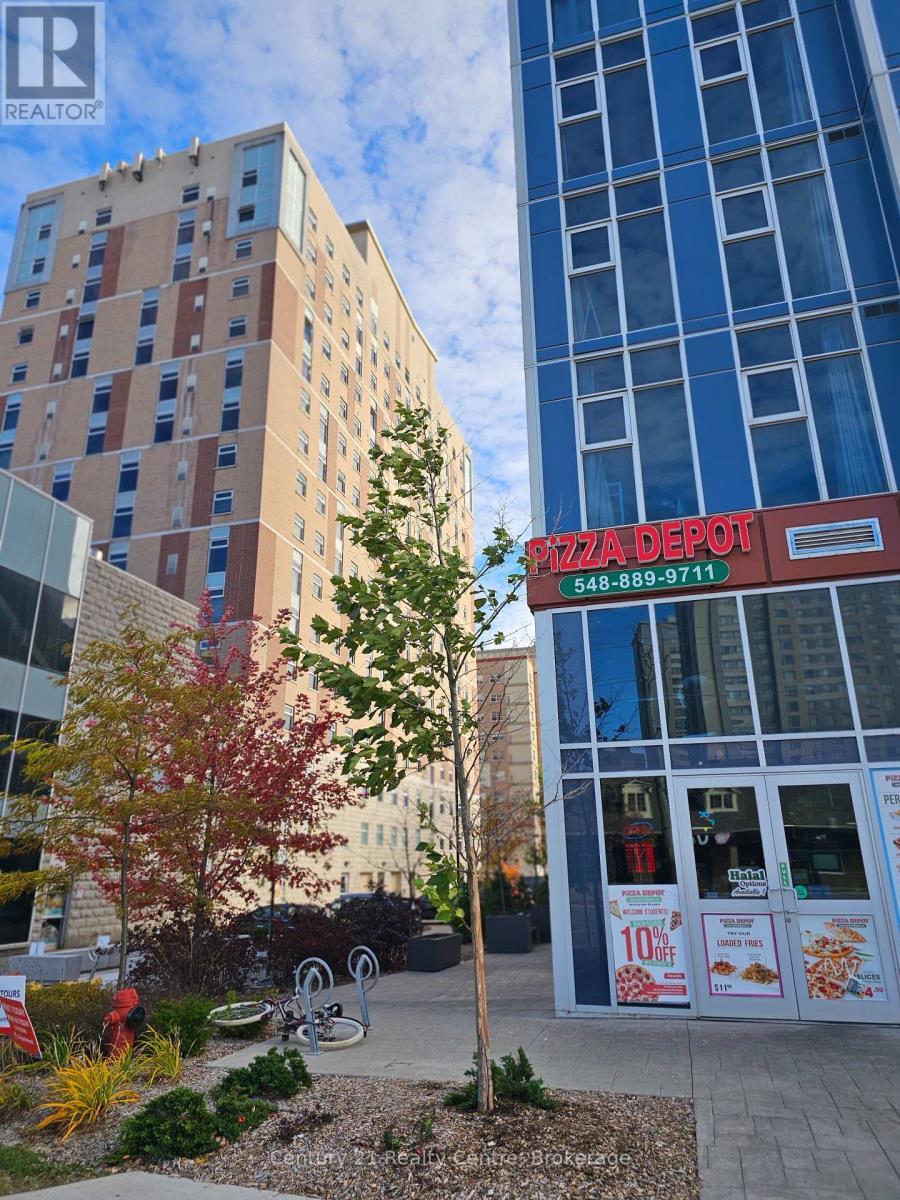 131 University Avenue W, Waterloo, ON