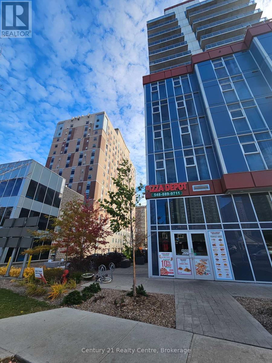 131 University Avenue W, Waterloo, ON