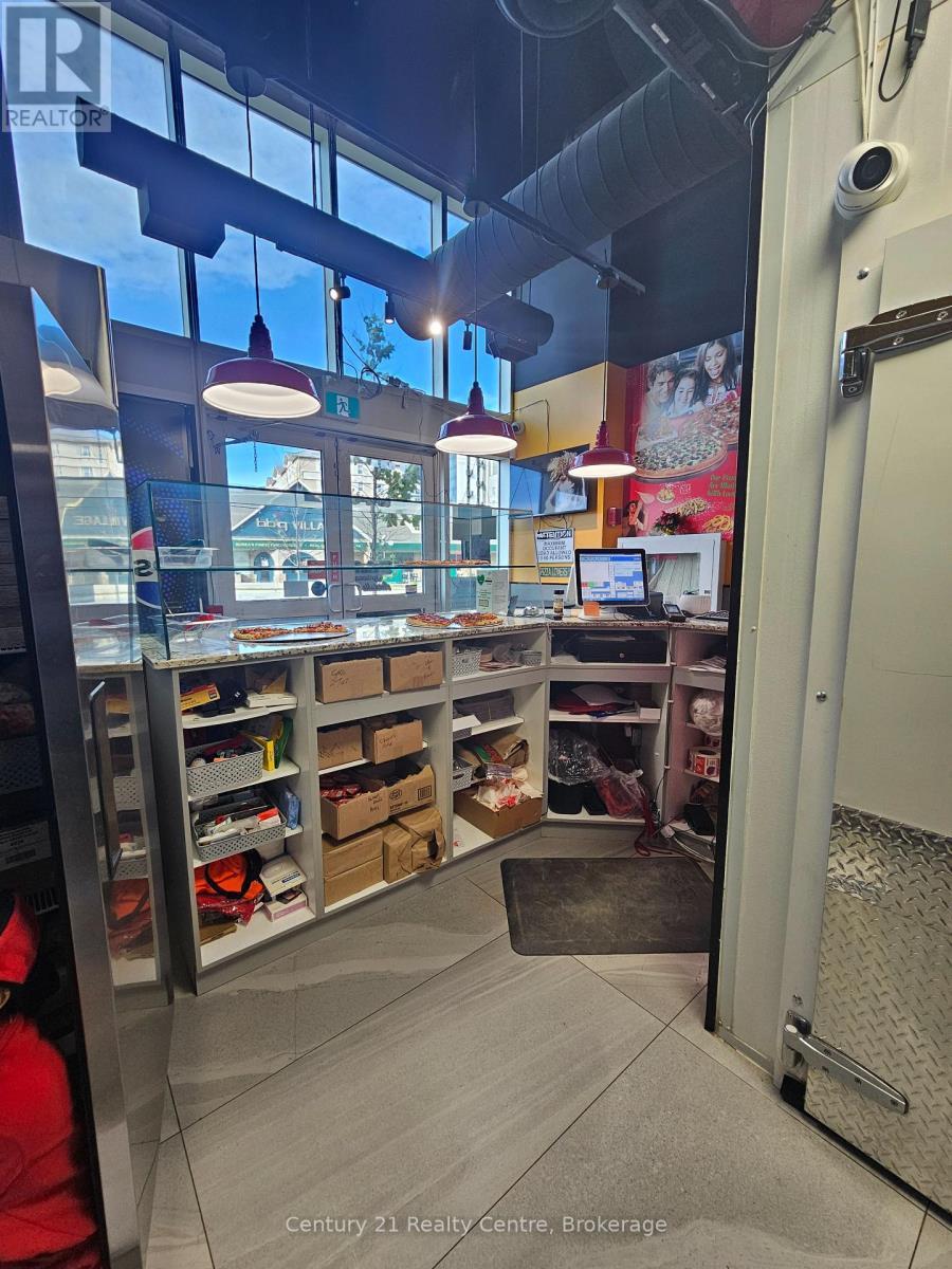 131 University Avenue W, Waterloo, ON