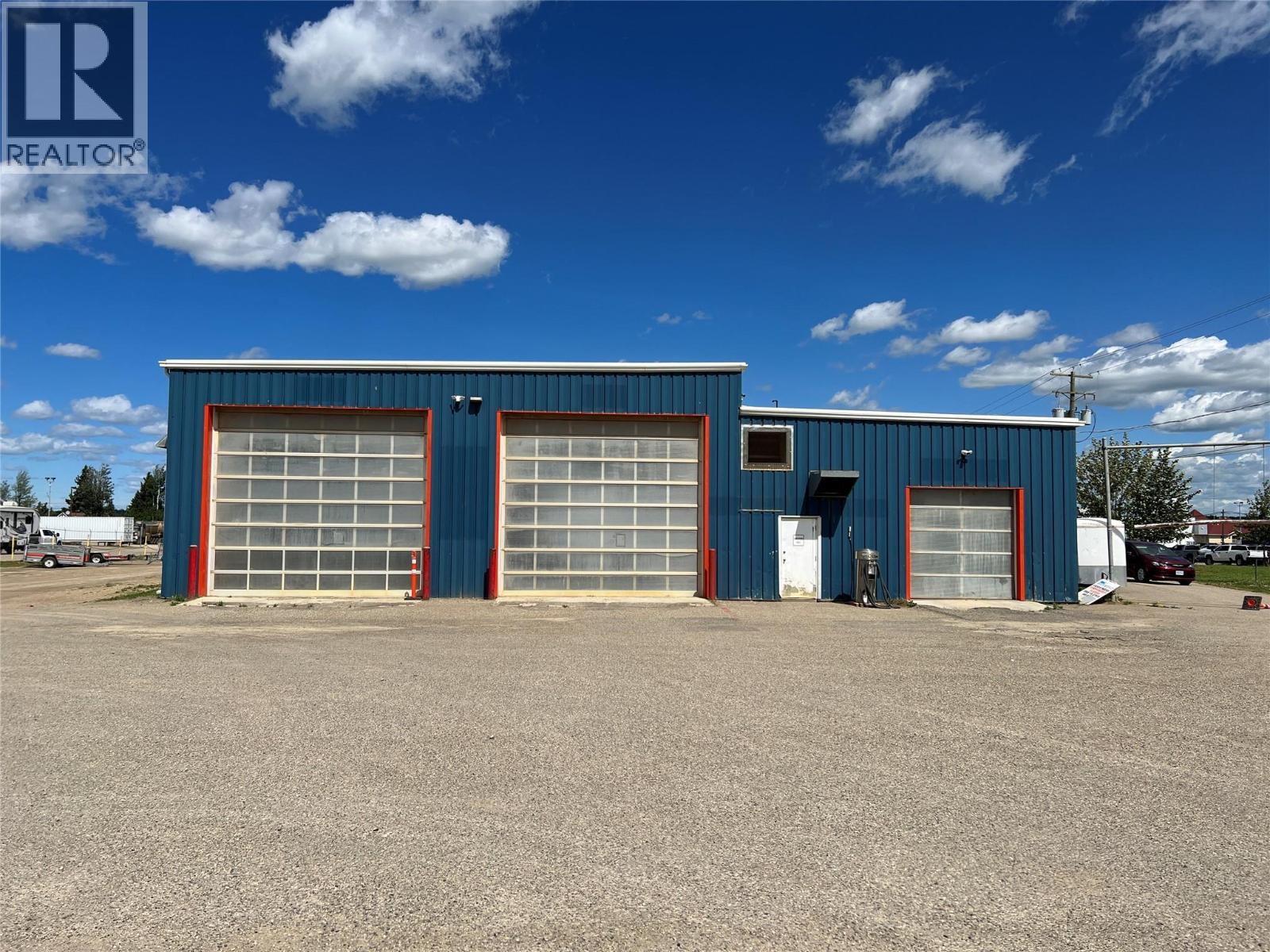 900 Adams Road, Dawson Creek, BC