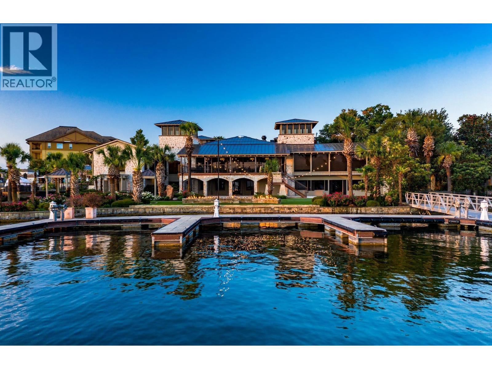 12052 Confidential, West Vancouver, BC