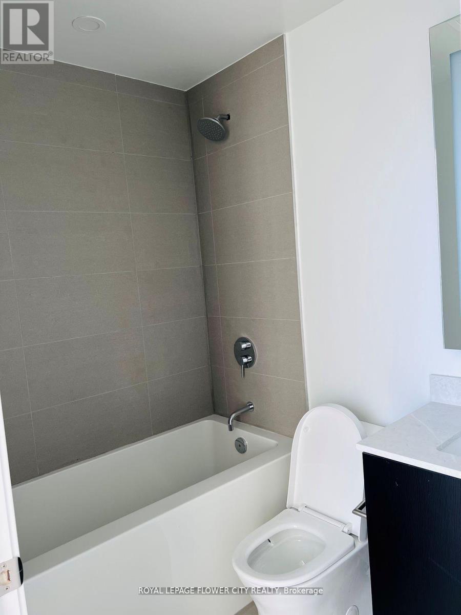 813 - 135 East Liberty Street, Toronto, ON - Indoor Photo Showing Bathroom