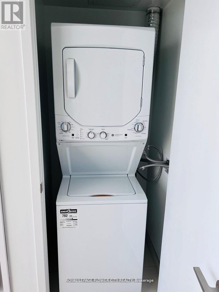 813 - 135 East Liberty Street, Toronto, ON - Indoor Photo Showing Laundry Room