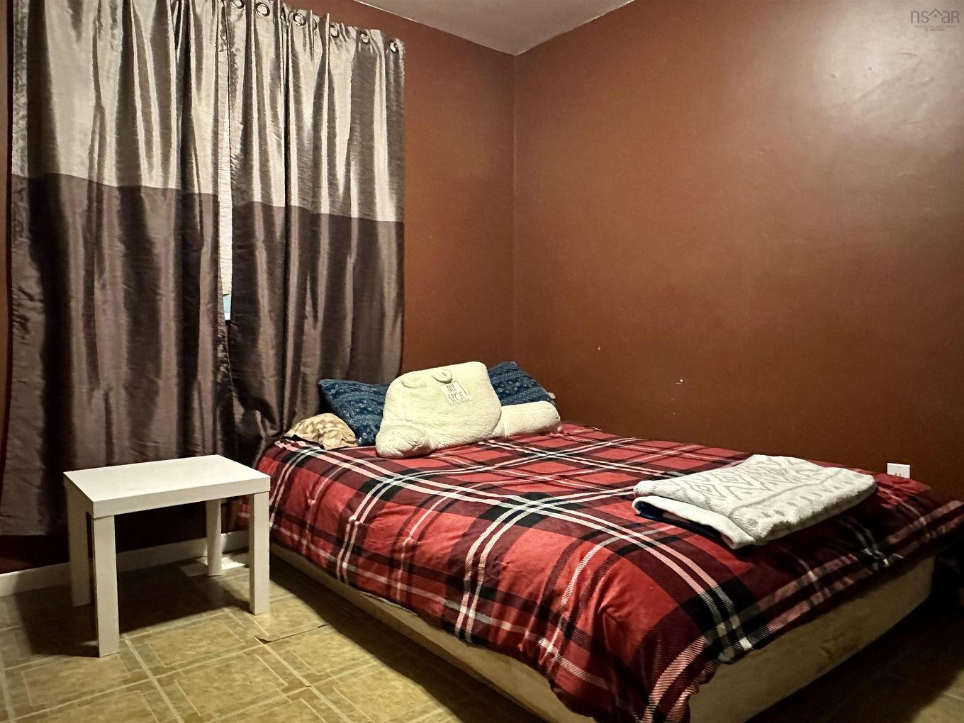 19 Peck Street, Sydney Mines, NS