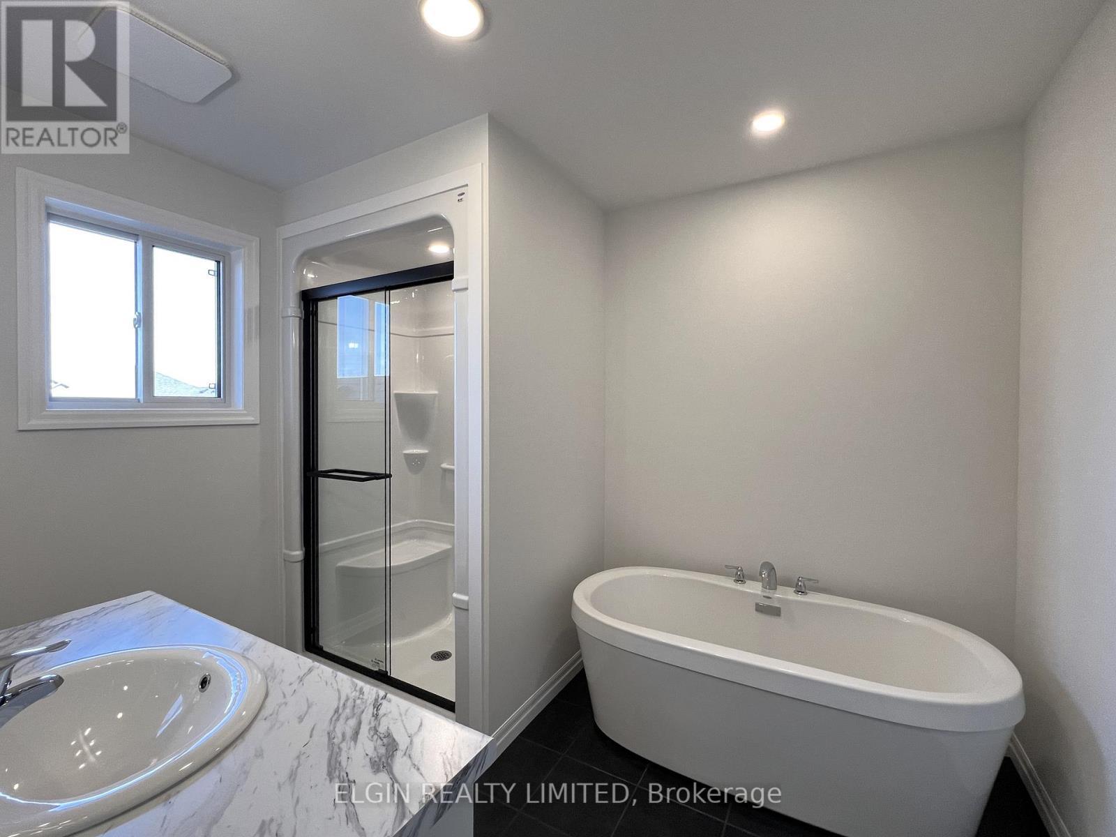 42201 Mcbain Line, Central Elgin, ON - Indoor Photo Showing Bathroom