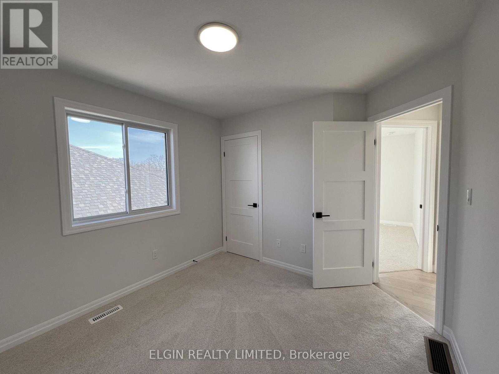 42201 Mcbain Line, Central Elgin, ON - Indoor Photo Showing Other Room