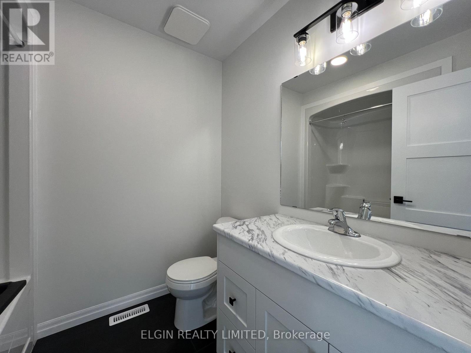 42201 Mcbain Line, Central Elgin, ON - Indoor Photo Showing Bathroom
