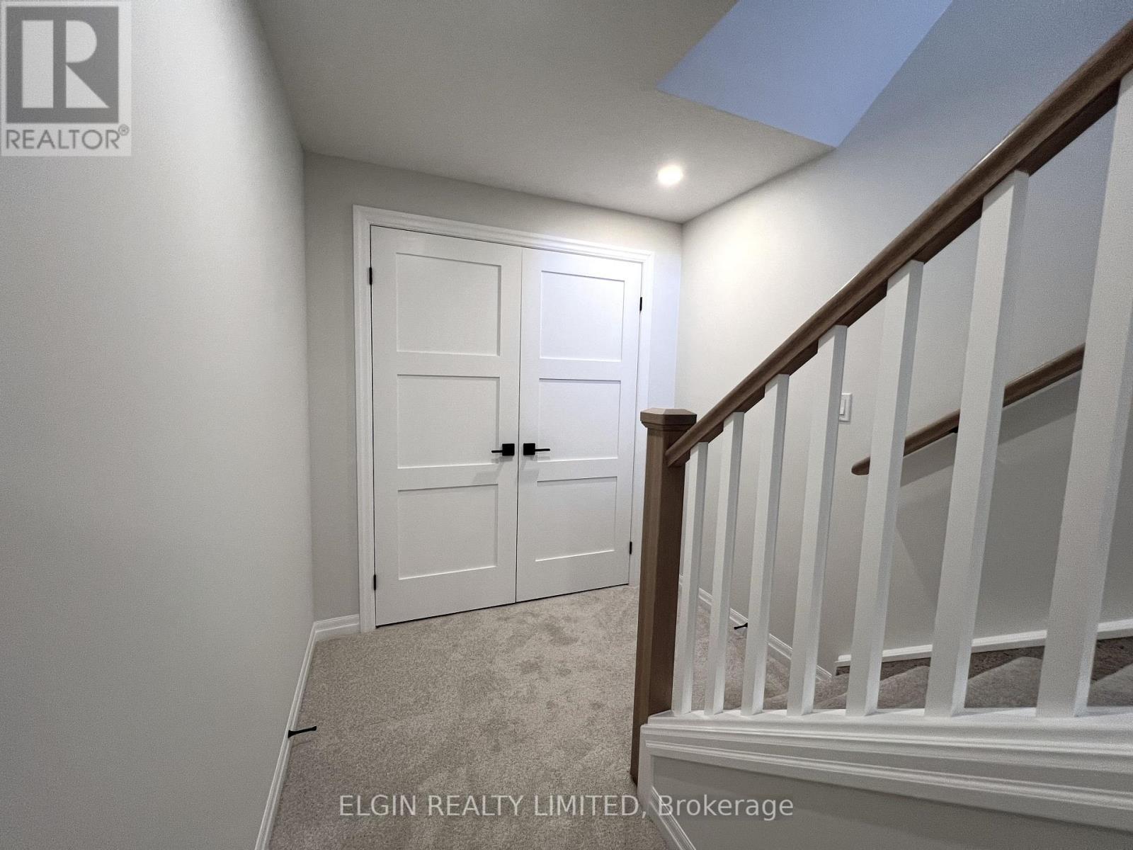 42201 Mcbain Line, Central Elgin, ON - Indoor Photo Showing Other Room