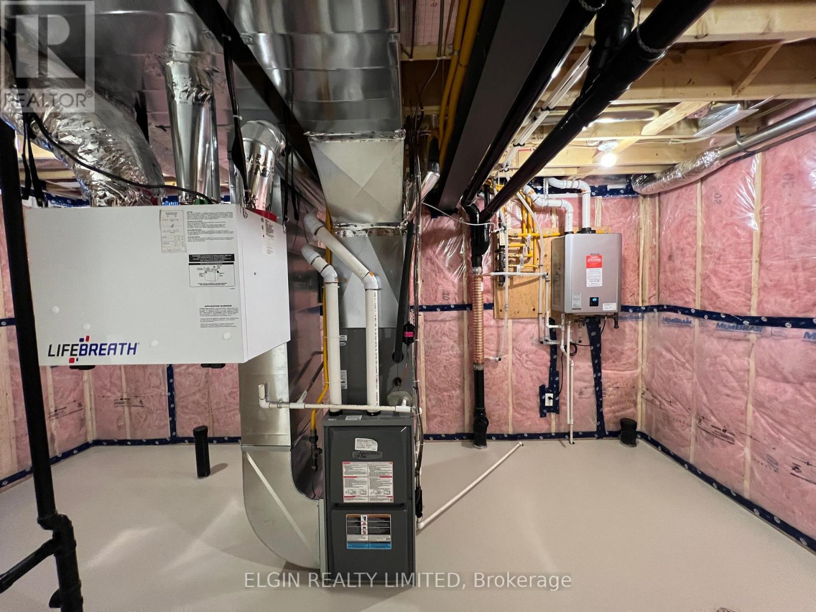 42201 Mcbain Line, Central Elgin, ON - Indoor Photo Showing Basement