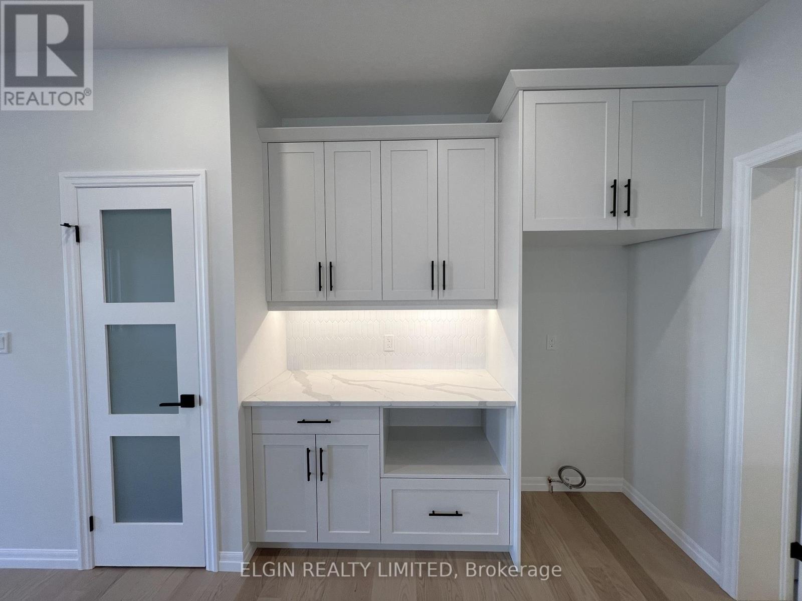 42201 Mcbain Line, Central Elgin, ON - Indoor Photo Showing Other Room