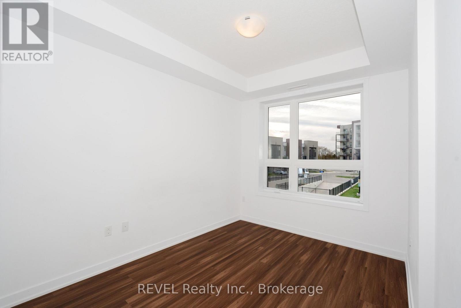 228 - 101 Shoreview Place, Hamilton (Lakeshore), ON - Indoor Photo Showing Other Room