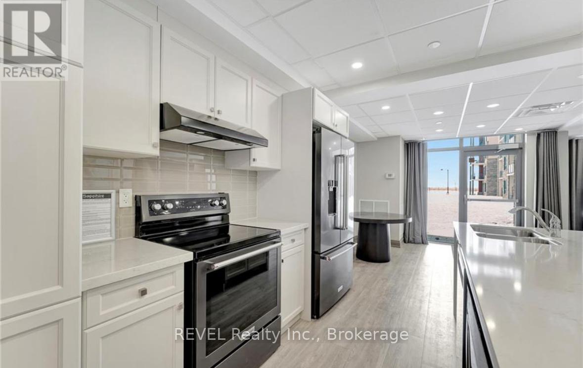 228 - 101 Shoreview Place, Hamilton (Lakeshore), ON - Indoor Photo Showing Kitchen