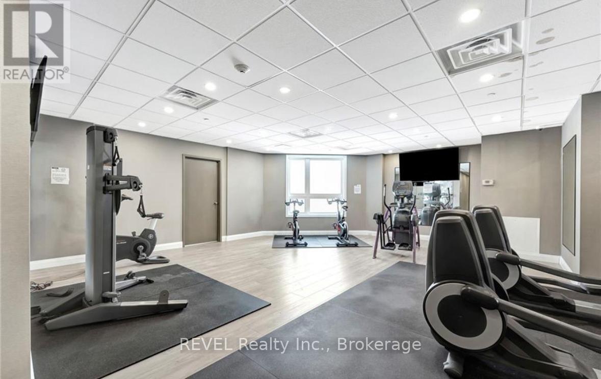 228 - 101 Shoreview Place, Hamilton (Lakeshore), ON - Indoor Photo Showing Gym Room