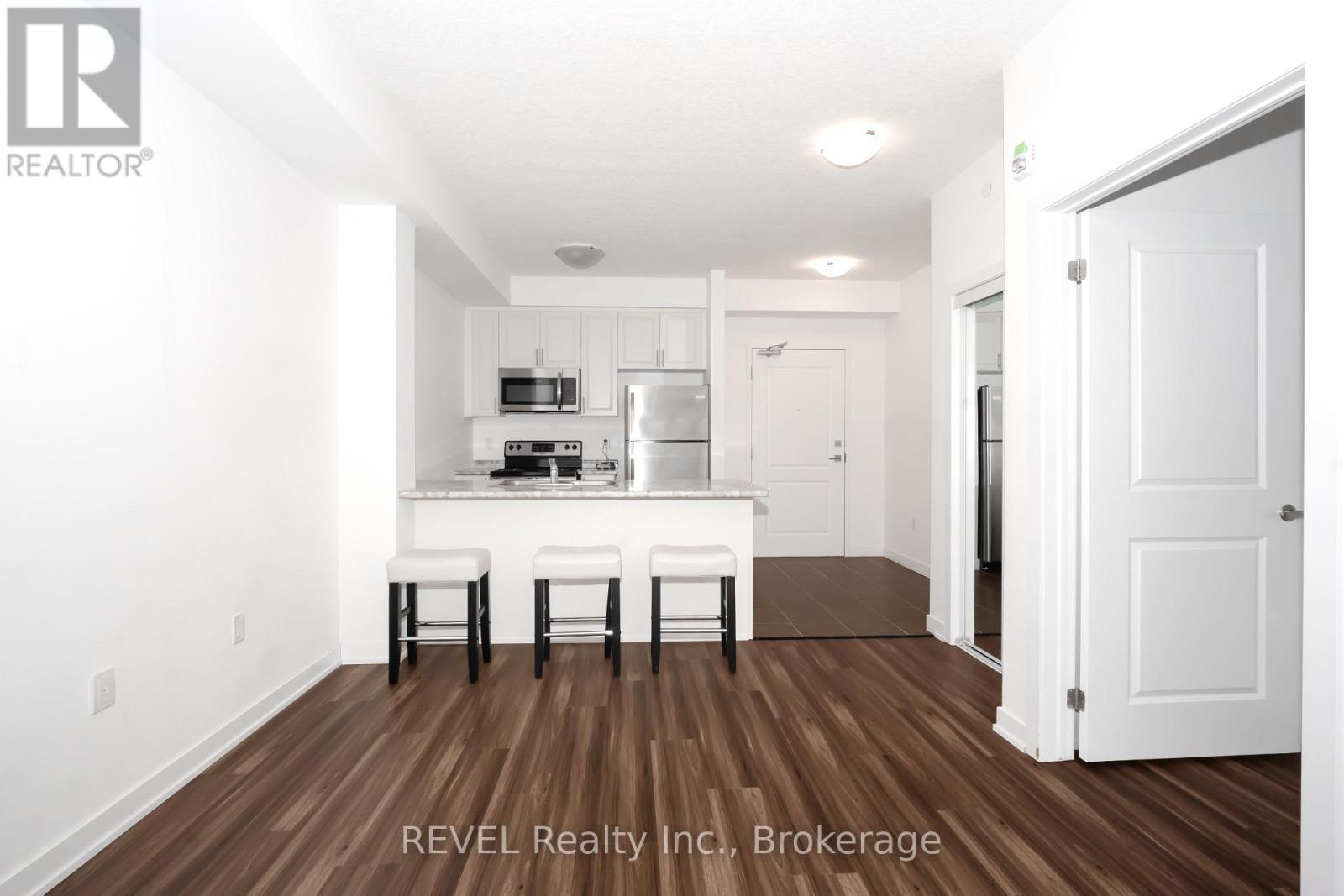 228 - 101 Shoreview Place, Hamilton (Lakeshore), ON - Indoor Photo Showing Kitchen