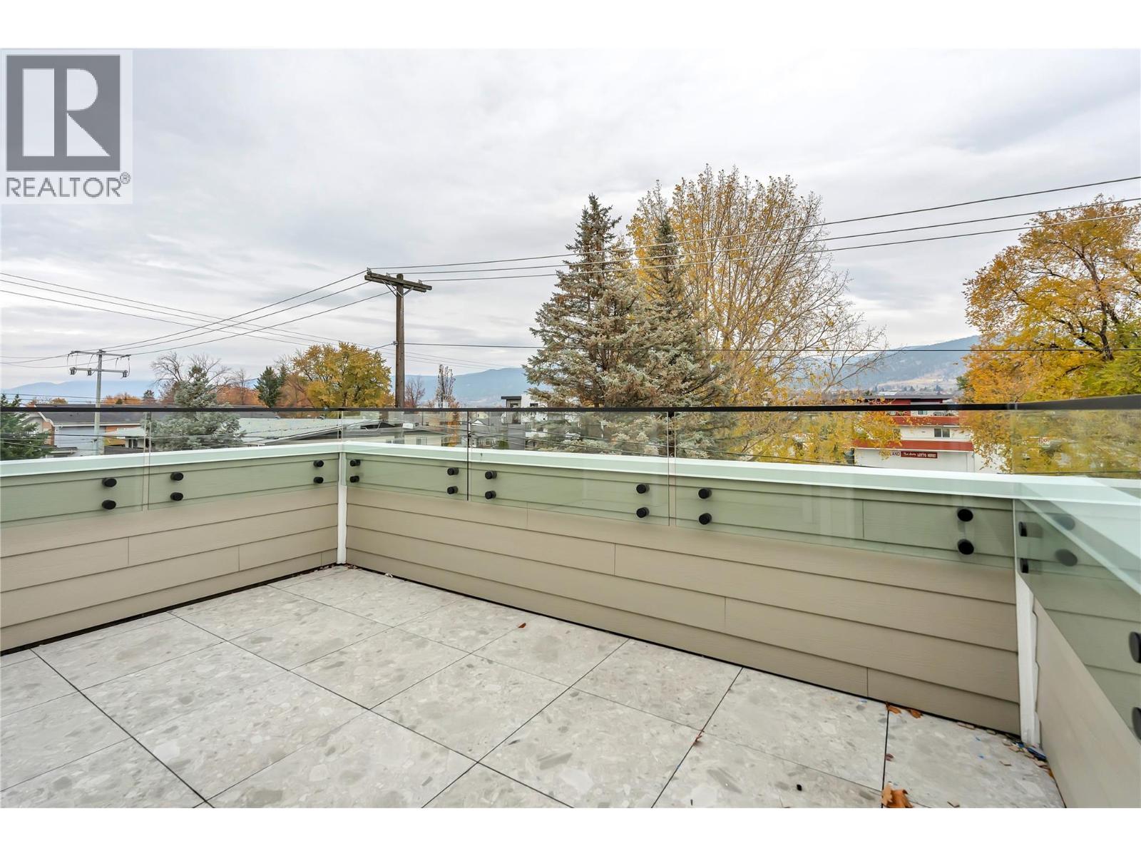 726 Westminster Avenue W Unit# 103, Penticton, BC - Outdoor