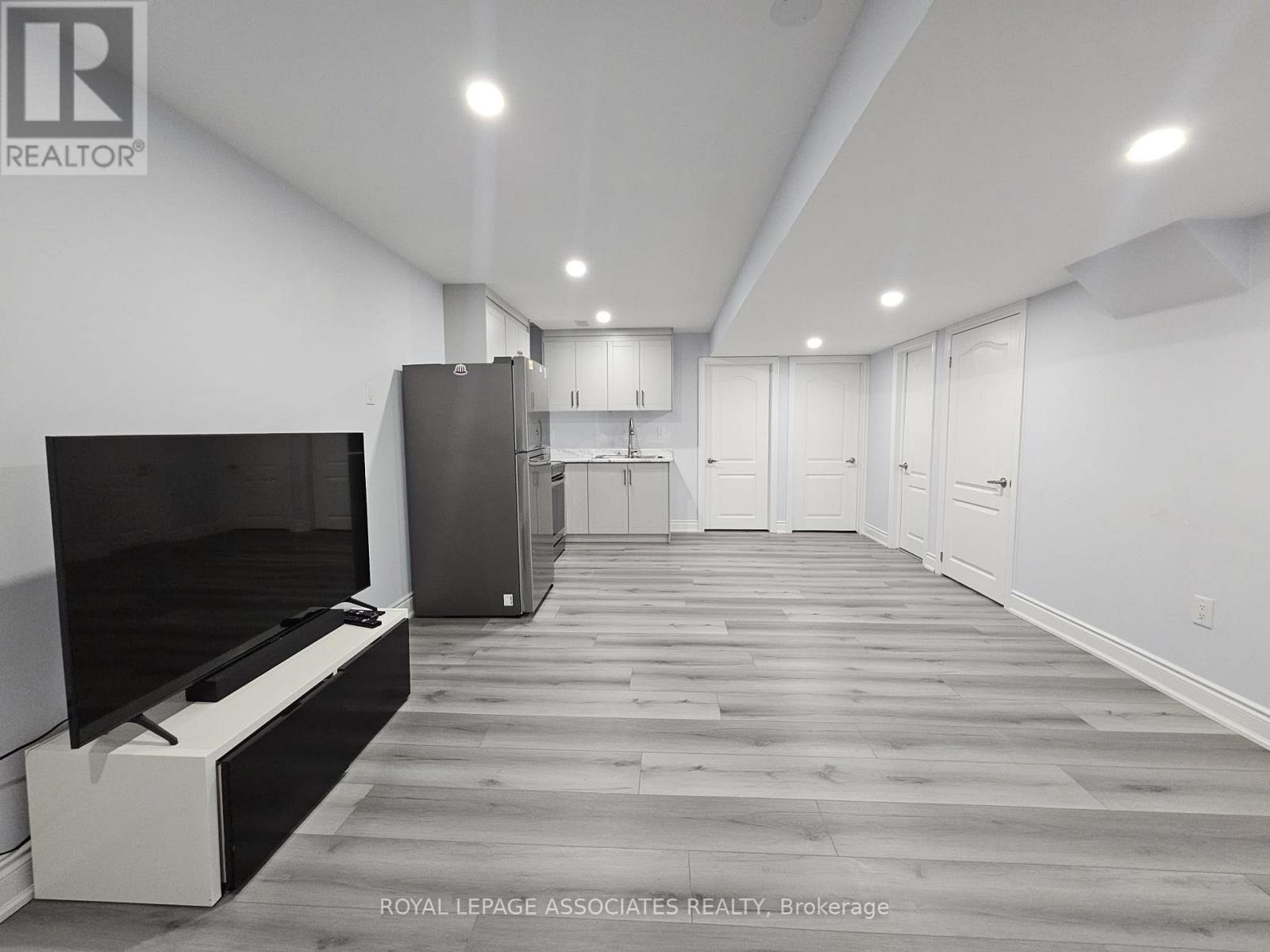 Bsmt - 131 Lloyd Sanderson Drive, Brampton, ON - Indoor Photo Showing Other Room