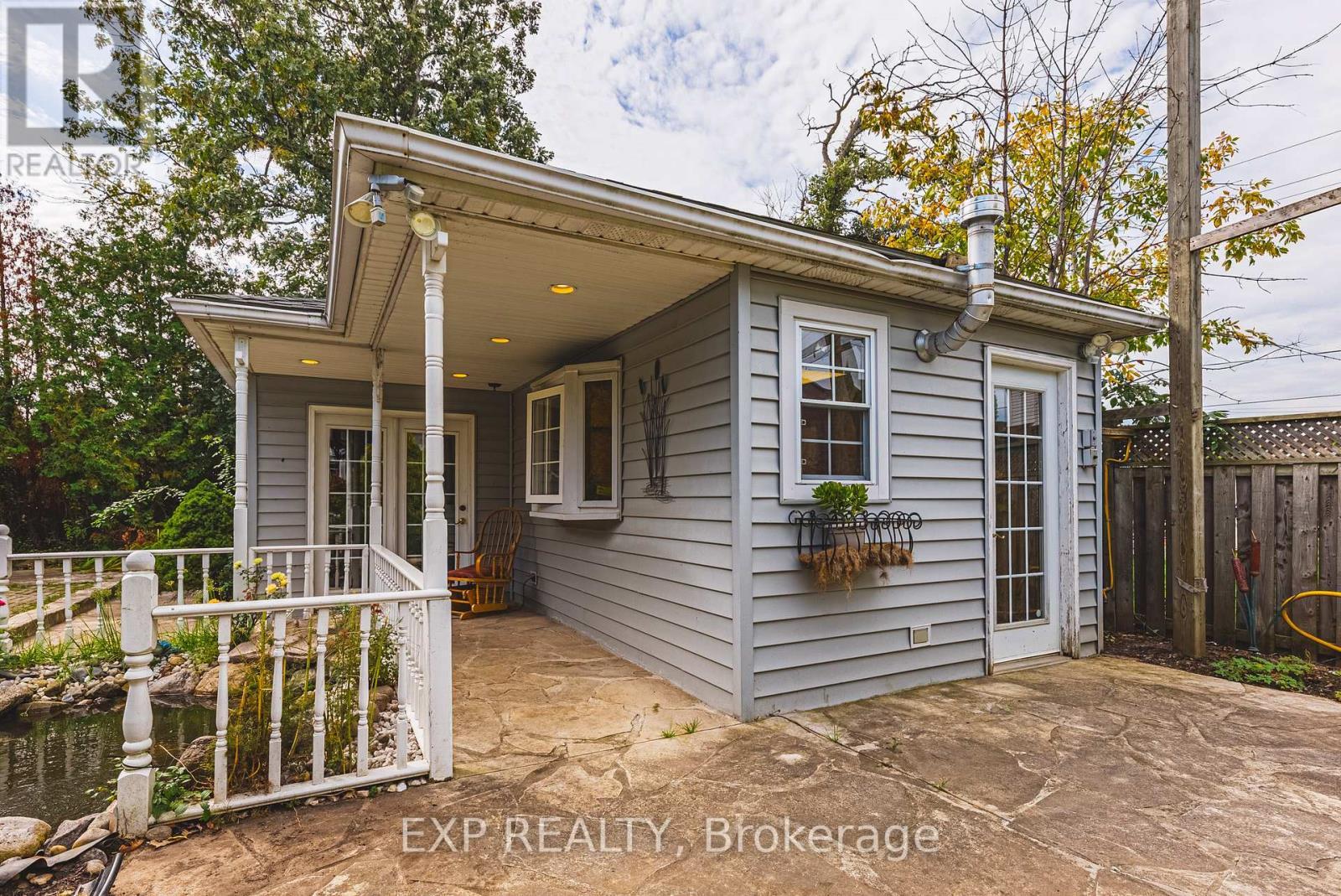 1164 Barton Street, Hamilton, ON - Outdoor