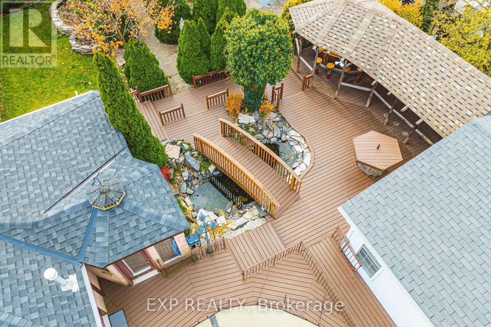 1164 Barton Street, Hamilton, ON - Outdoor