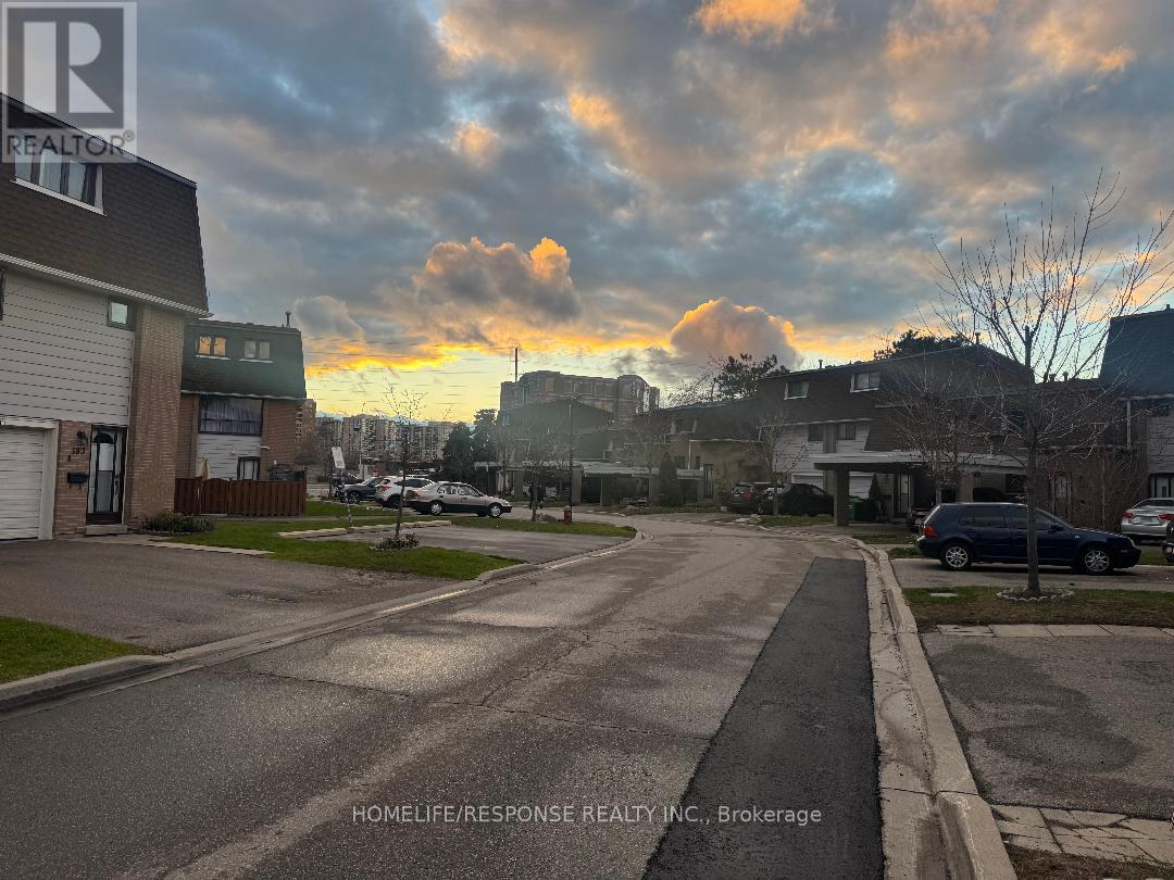 181 - 475 Bramalea Road, Brampton, ON - Outdoor