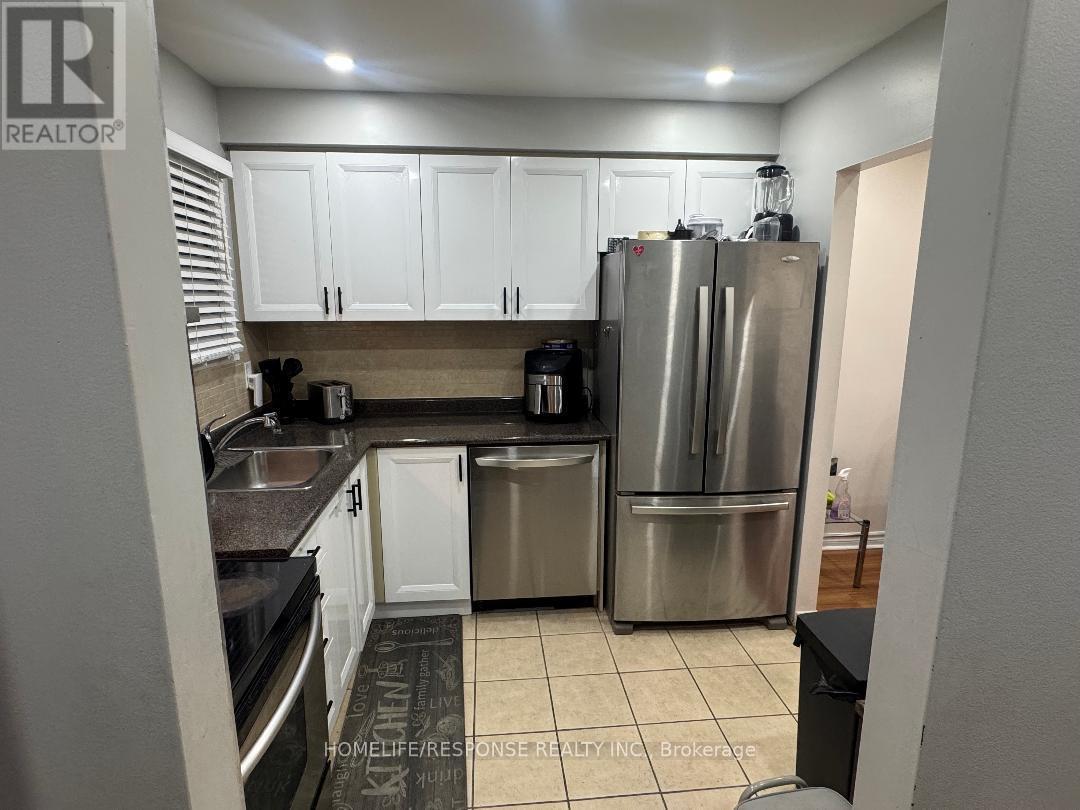 181 - 475 Bramalea Road, Brampton, ON - Indoor Photo Showing Kitchen