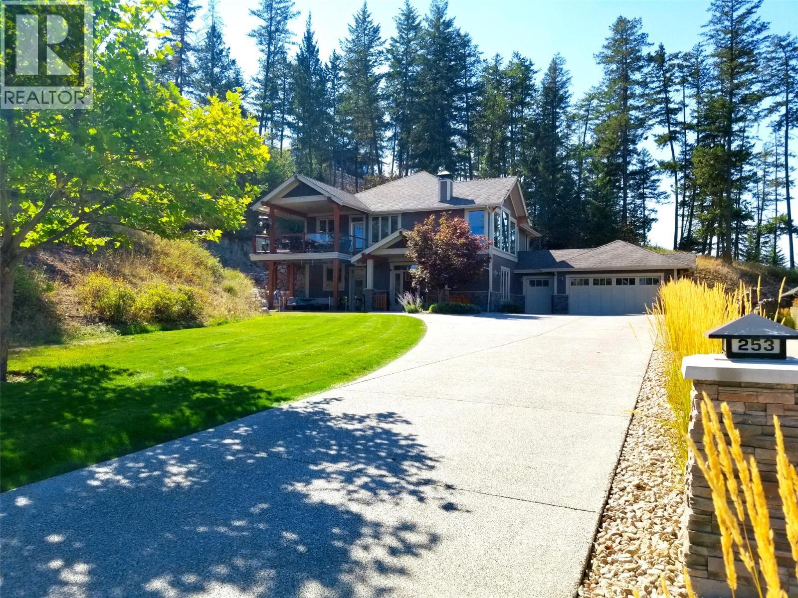 253 Dormie Place, Vernon, BC - Outdoor With Deck Patio Veranda