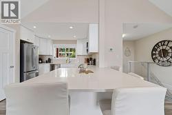 Kitchen island/table -